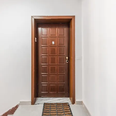 Meduza By * ティラナ