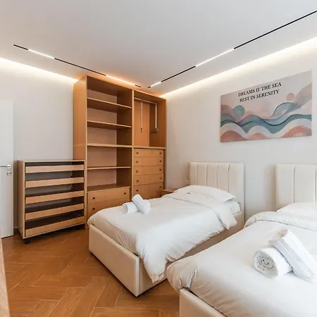 アパート Meduza By *