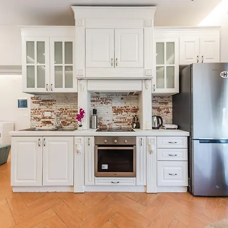 アパート Meduza By *